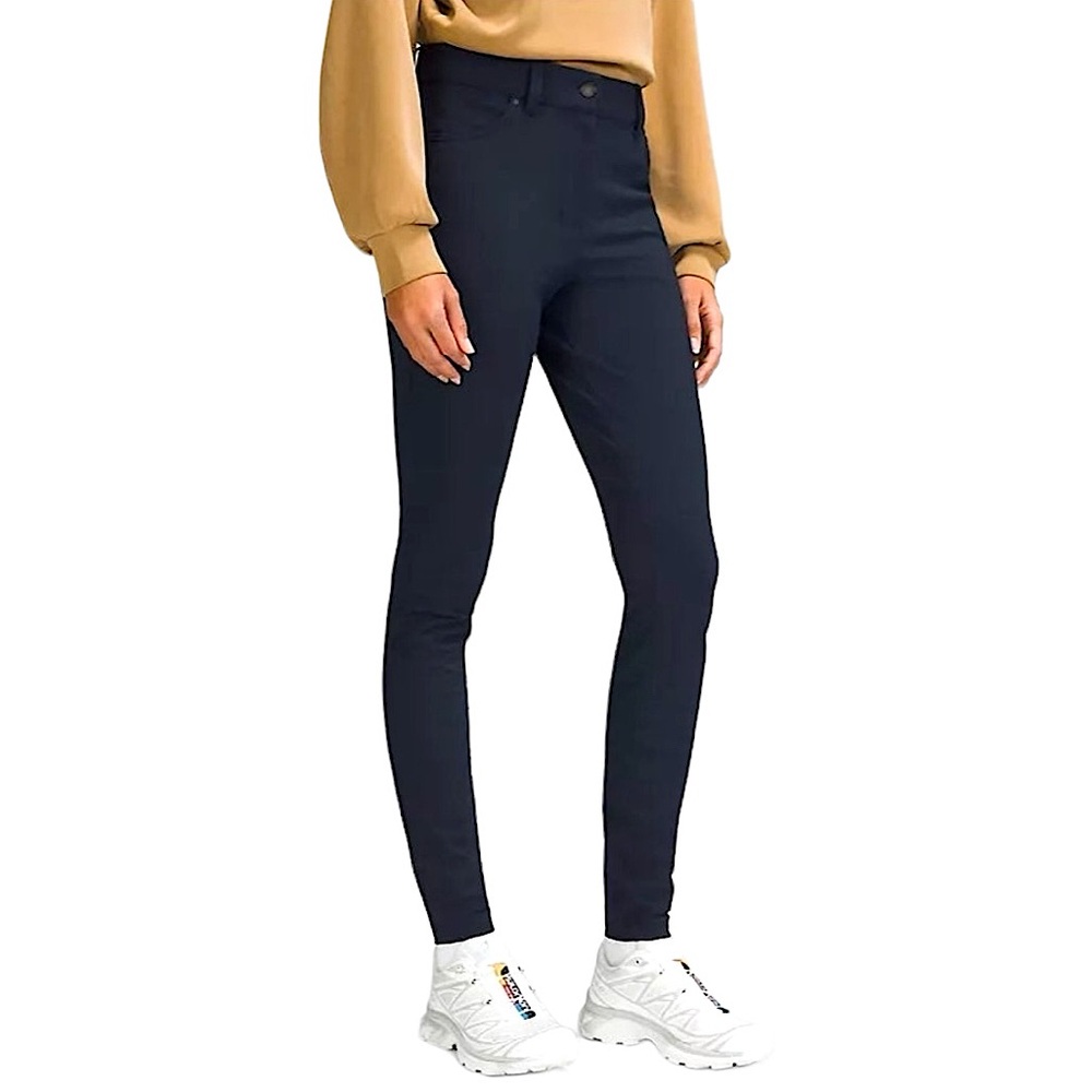 Lululemon women’s size 27 Small City Sleek 5 Pocket 7/8 blue high rise Pants
